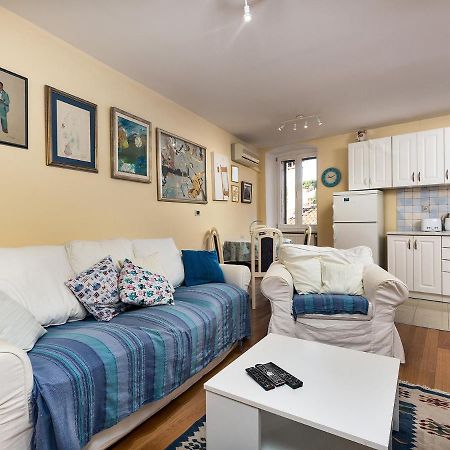Ferri Fi 2Bdr Apartment By Irundo Ровинь Экстерьер фото